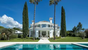 Comprar villa en Nueva Andalucia con 5 dormitorios