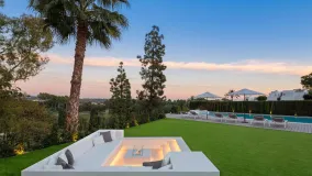 For sale 5 bedrooms villa in Aloha