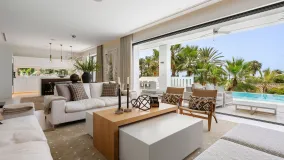 Villa en venta con 5 dormitorios en Nagüeles