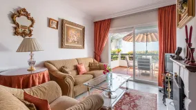 For sale duplex penthouse with 4 bedrooms in Guadalmina Baja