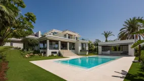 Villa en venta de 4 dormitorios en Los Flamingos