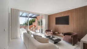 Atico duplex en venta en Alminar de Marbella con 4 dormitorios