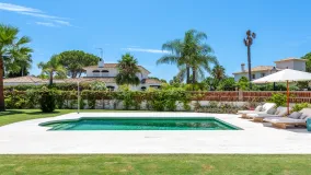 Buy Casasola 6 bedrooms villa