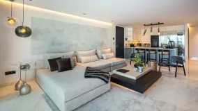 Apartamento en venta con 3 dormitorios en Marbella - Puerto Banus