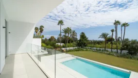 El Paraiso, villa de 4 dormitorios en venta
