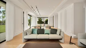 Villa en venta en Las Lomas del Marbella Club con 5 dormitorios