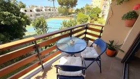 Apartamento en venta en Estepona Puerto con 1 dormitorio