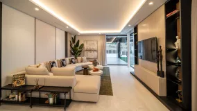 Villa a la venta con 6 dormitorios en Paraiso Alto
