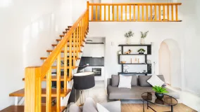 Penthouse with 2 bedrooms for sale in Marbella Golden Mile