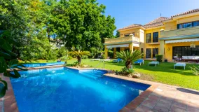Buy Guadalmina Baja villa