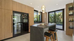 Altos de Puente Romano, villa de 6 dormitorios a la venta