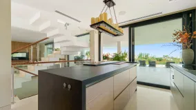 Se vende villa en Nueva Andalucia