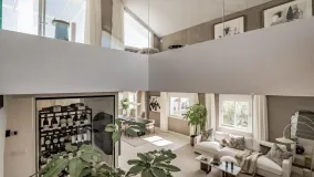Atico duplex con 5 dormitorios a la venta en Costa Nagüeles I