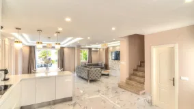 Los Naranjos de Marbella town house for sale