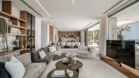 Se vende villa con 6 dormitorios en El Herrojo