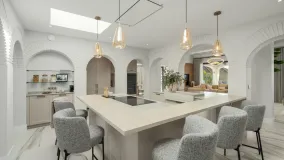 Villa en venta en Altos Reales