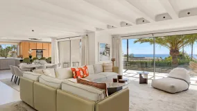 Villa con 5 dormitorios a la venta en Nagüeles