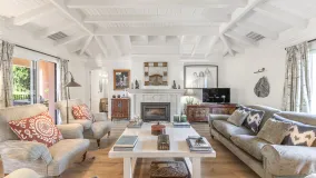 5 bedrooms villa for sale in Altos de Puente Romano