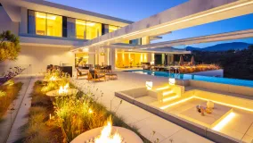 El Madroñal, villa de 8 dormitorios en venta