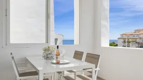 Comprar apartamento en Playas del Duque de 3 dormitorios