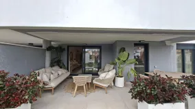 Apartamento a la venta de 2 dormitorios en Estepona Centro