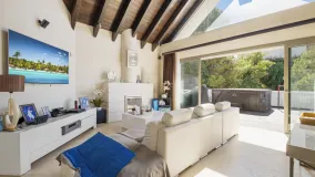 Buy 3 bedrooms duplex penthouse in Tee 5