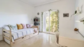 Adosado en venta en La Quinta con 4 dormitorios