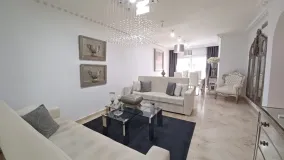 For sale apartment with 2 bedrooms in Guadalmina Alta
