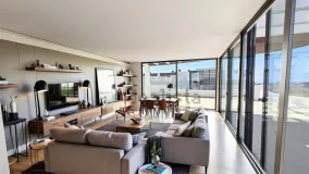 Ático de 3 dormitorios en venta en Estepona Este