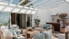 Se vende villa pareada de 3 dormitorios en Marbella Golden Mile