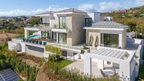 Villa en venta en La Quinta de 5 dormitorios