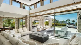 Nueva Andalucia villa for sale