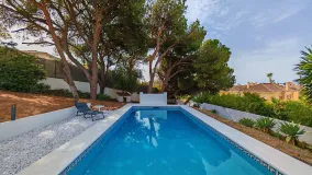 8 bedrooms Elviria villa for sale