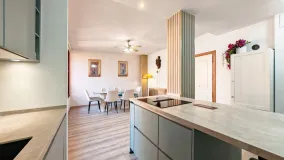 For sale apartment in Elviria