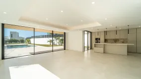 4 bedrooms villa in La Capellania for sale