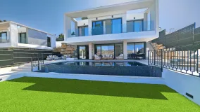 Estepona villa for sale