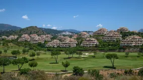 Se vende atico duplex en Benahavis