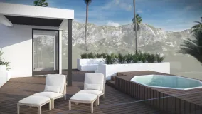 5 bedrooms villa for sale in Estepona West