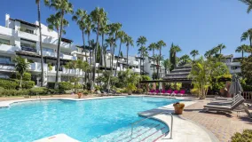 Se vende apartamento planta baja en Puente Romano