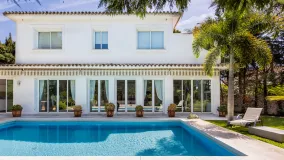 Los Monteros, villa con 5 dormitorios en venta