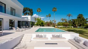 Villa for sale in Paraiso Medio with 4 bedrooms
