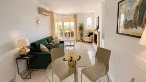 Apartamento con 2 dormitorios en venta en Señorio de Aloha
