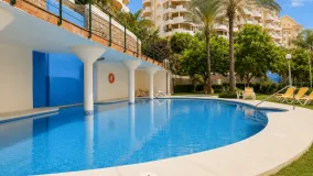 Apartamento con 2 dormitorios en venta en Señorio de Aloha