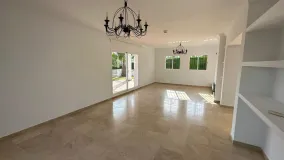 Comprar villa de 5 dormitorios en Marbella Country Club