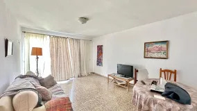 Buy town house with 8 bedrooms in Marbella Centro
