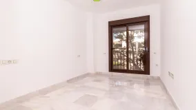 Apartamento con 4 dormitorios en venta en Hacienda del Sol