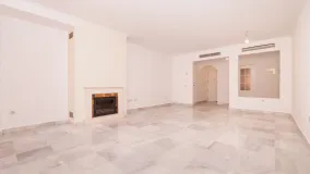 Apartamento con 4 dormitorios en venta en Hacienda del Sol