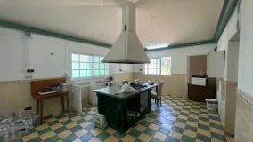For sale El Colorado villa with 7 bedrooms