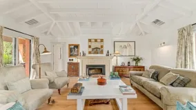 Altos de Puente Romano 5 bedrooms villa for sale