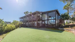 Se vende villa en Sotogrande Costa Central con 5 dormitorios